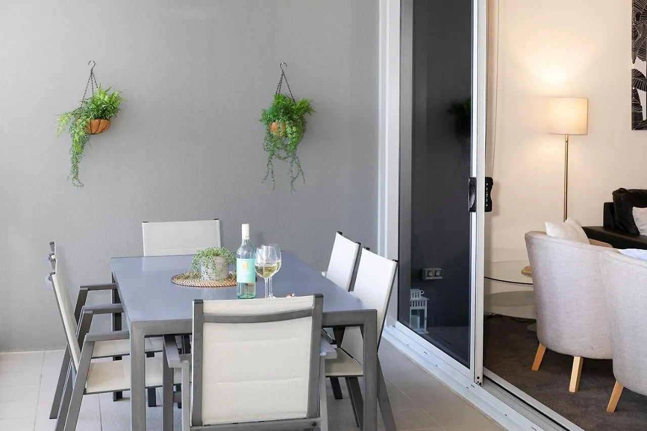 Amazing River View - 3 Bedroom Apartment - Brisbane Cbd - Netflix - Fast Wifi - Carpark Australia